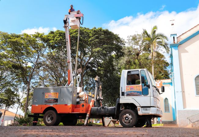 PRAÇA DA MATRIZ RECEBE